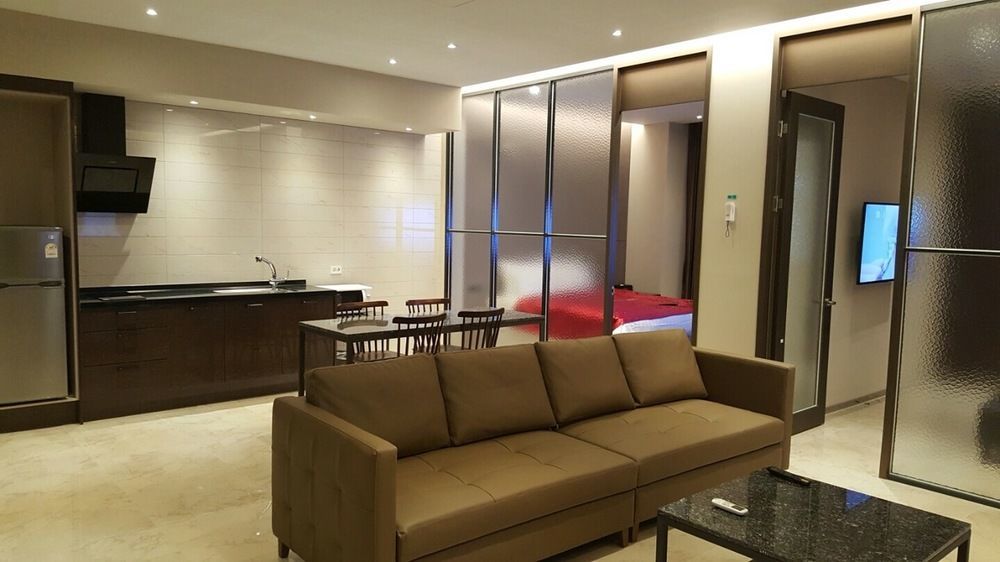 The Empress Hotel Daejeon Buitenkant foto